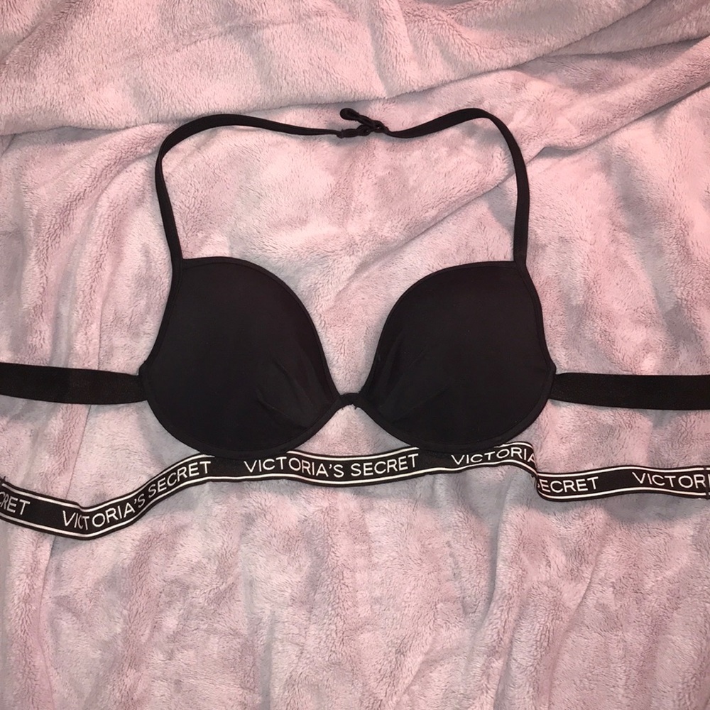 Black bikini top